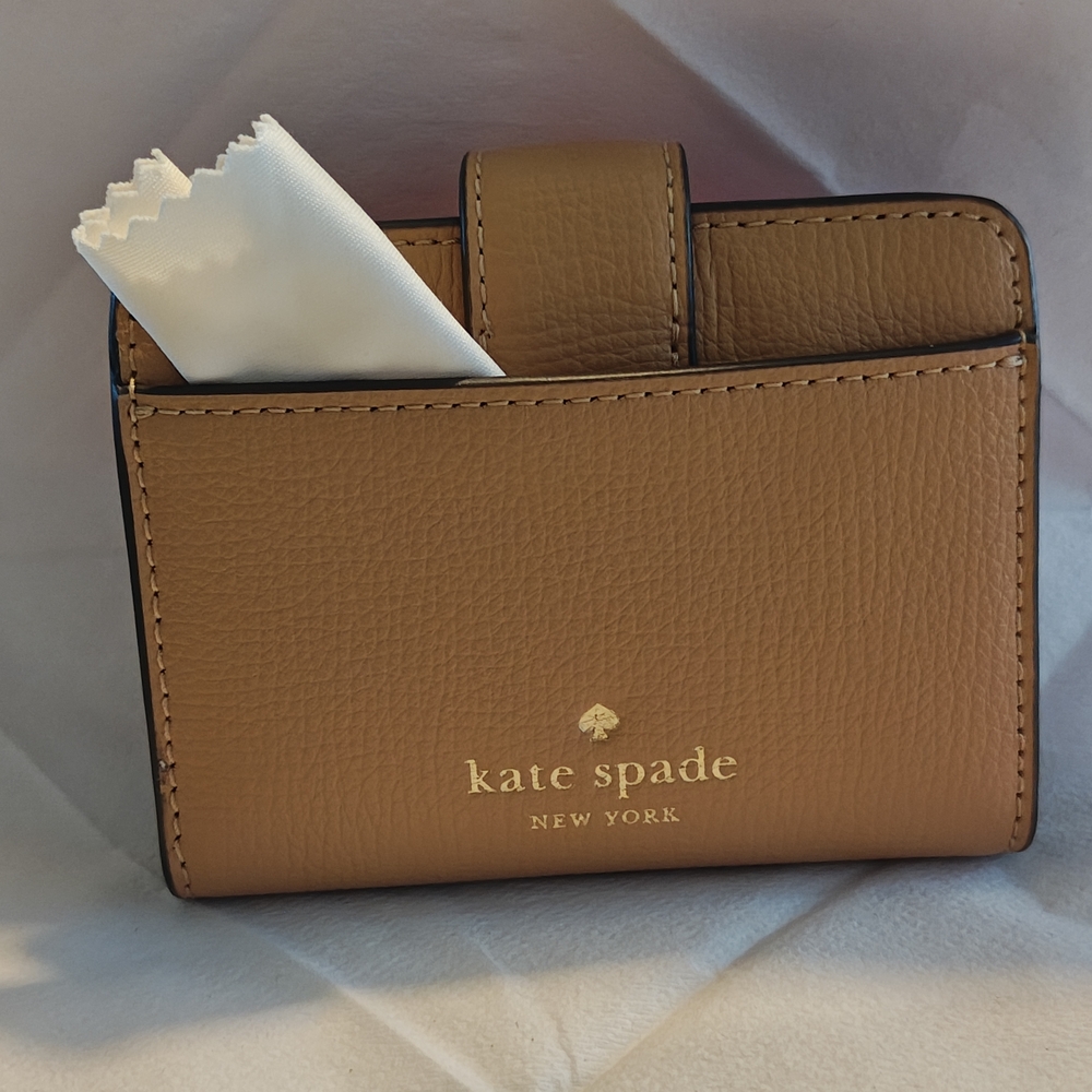 Kate Spade Phoebe Tan Wallet with Gold Turn Lock Clasp With Card Slots - Picture 5 of 7